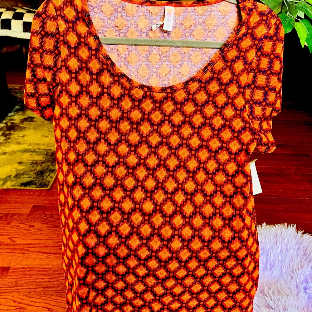 Lularoe, size medium, Perfect T. New with tags